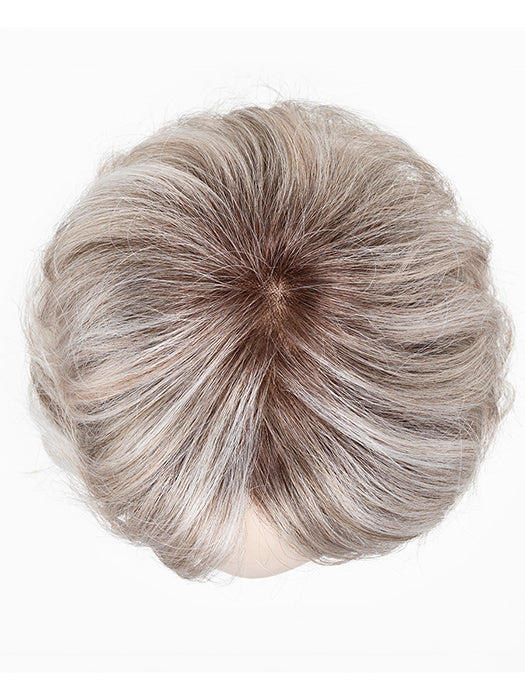 Pearl Rooted 101.14 | Pearl Platinum And Medium Ash Blonde Blend With Shaded Roots
