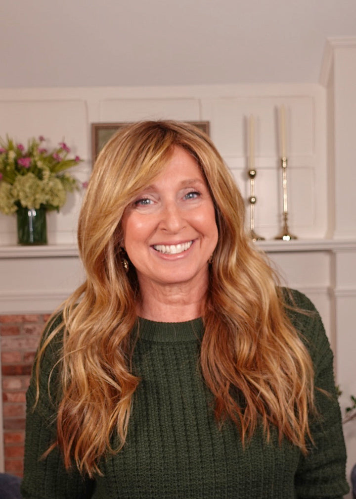 Frannie wearing Posh Wavez in Bronzed Honey-R