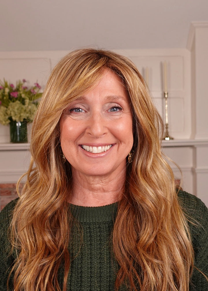 Frannie wearing Posh Wavez in Bronzed Honey-R