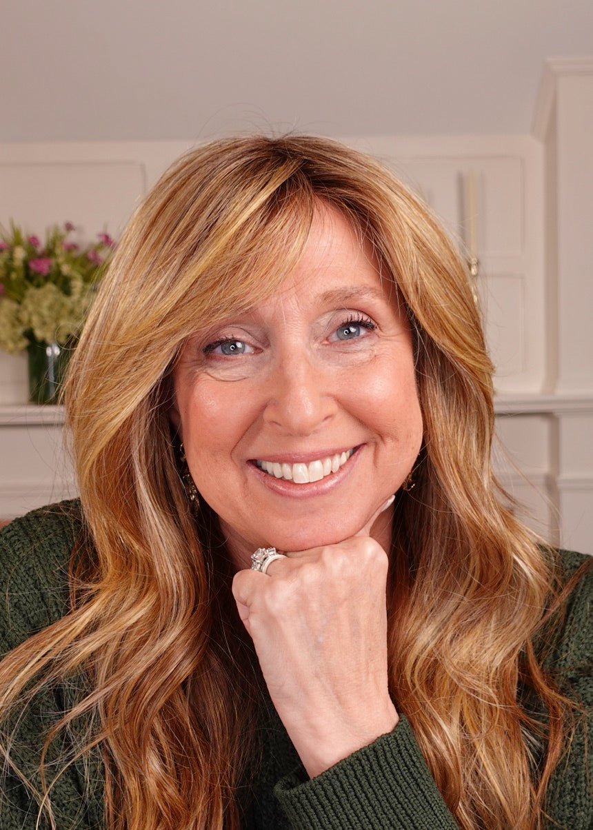 Frannie wearing Posh Wavez in Bronzed Honey-R