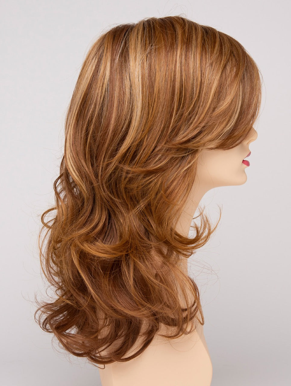 Golden Nutmeg | 27/26/23 R8 | 3-Tone blend of a Cinnamon Brown Base, Chocolate, Brown Roots, and Golden Blonde highlights
