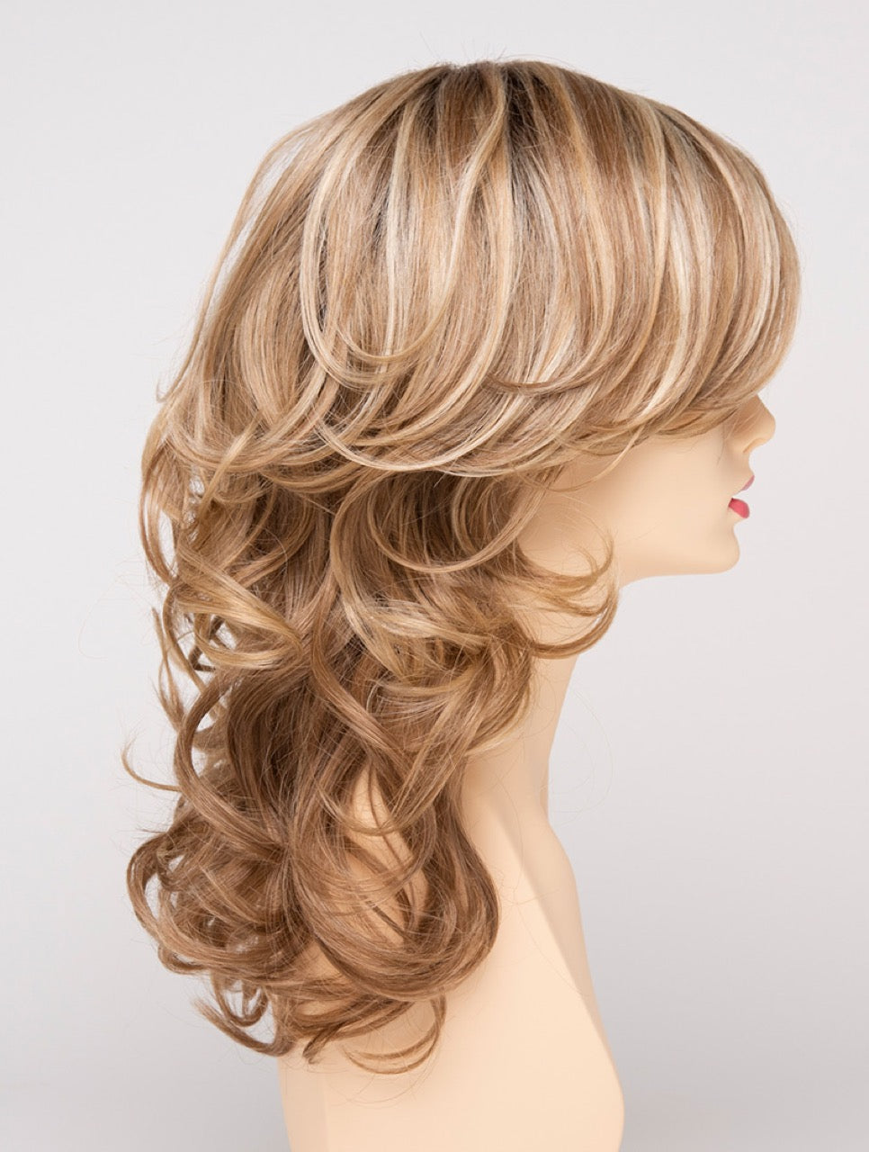 Sparkling Champagne | 26/23/14 R8 | Rooted Neutral Light Blonde