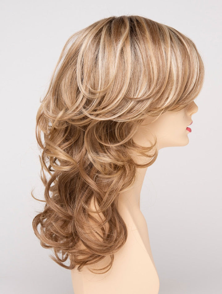 Sparkling Champagne | 26/23/14 R8 | Rooted Neutral Light Blonde