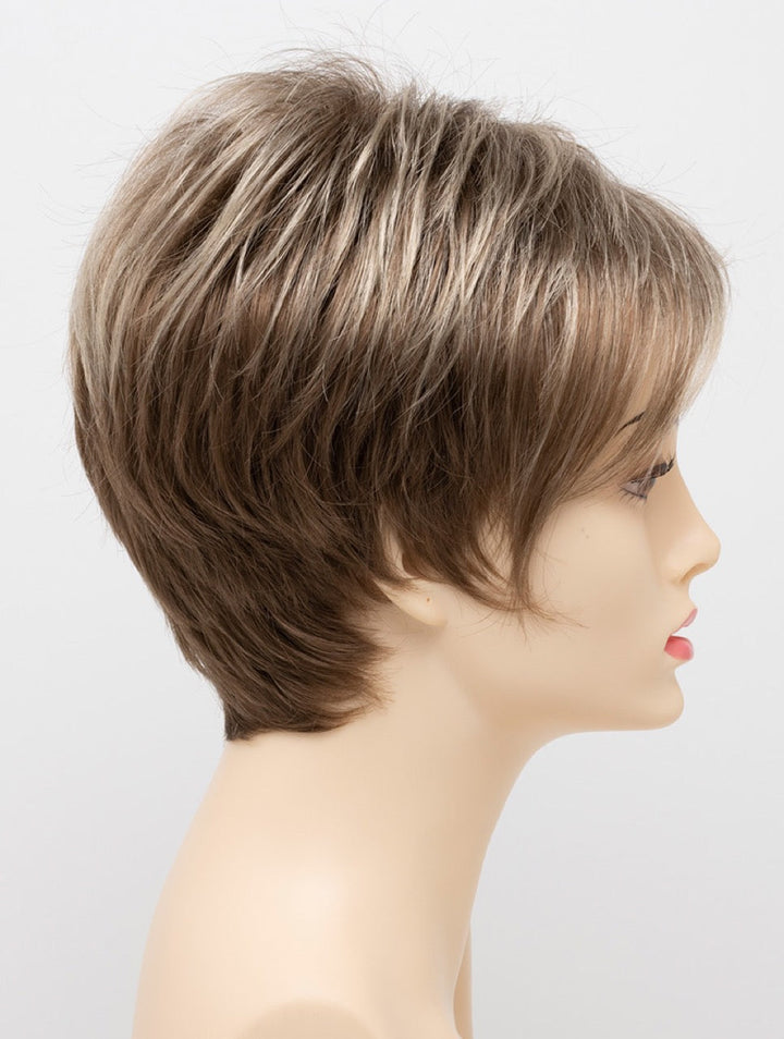 Almond Breeze | 18/22 | Cool dark Blonde with Highlights