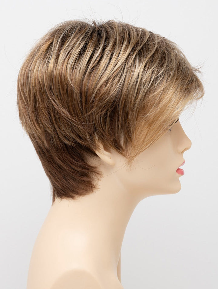 Golden Nutmeg | 27/26/23 R8 | 3-Tone blend of a Cinnamon Brown Base, Chocolate, Brown Roots, and Golden Blonde highlights