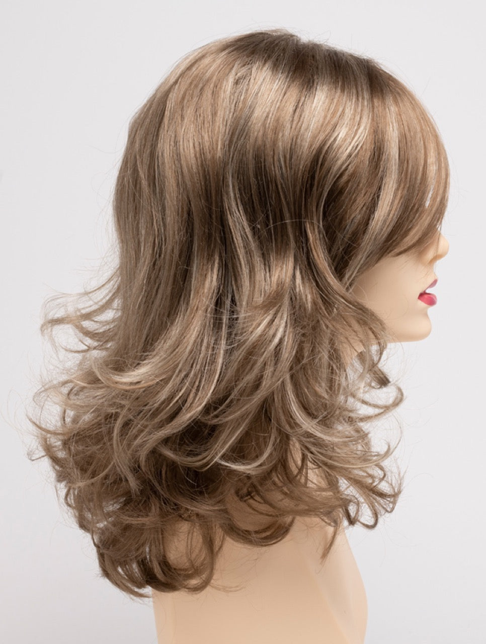 Almond Breeze | 18/22 | Cool dark Blonde with Highlights