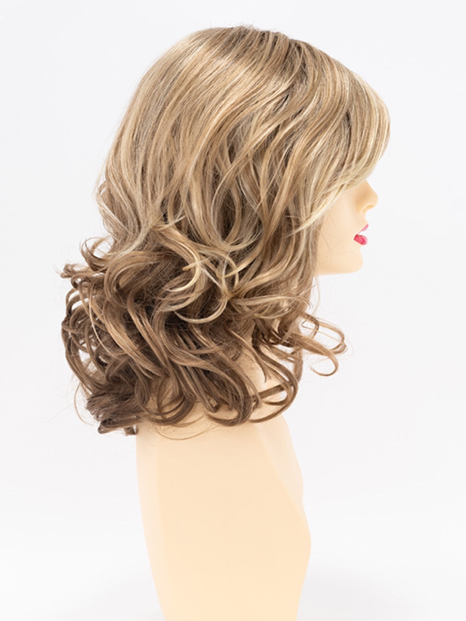 Sparkling Champagne | 26/23/14 R8 | Rooted Neutral Light Blonde