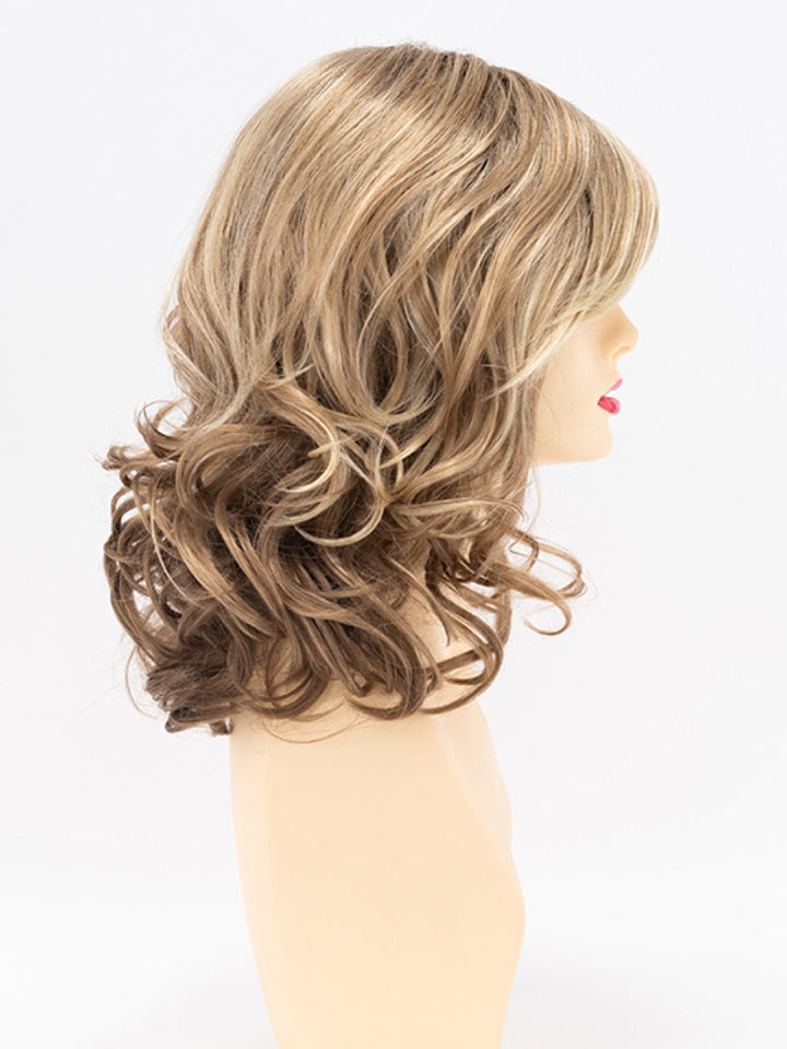 Sparkling Champagne | 26/23/14 R8 | Rooted Neutral Light Blonde