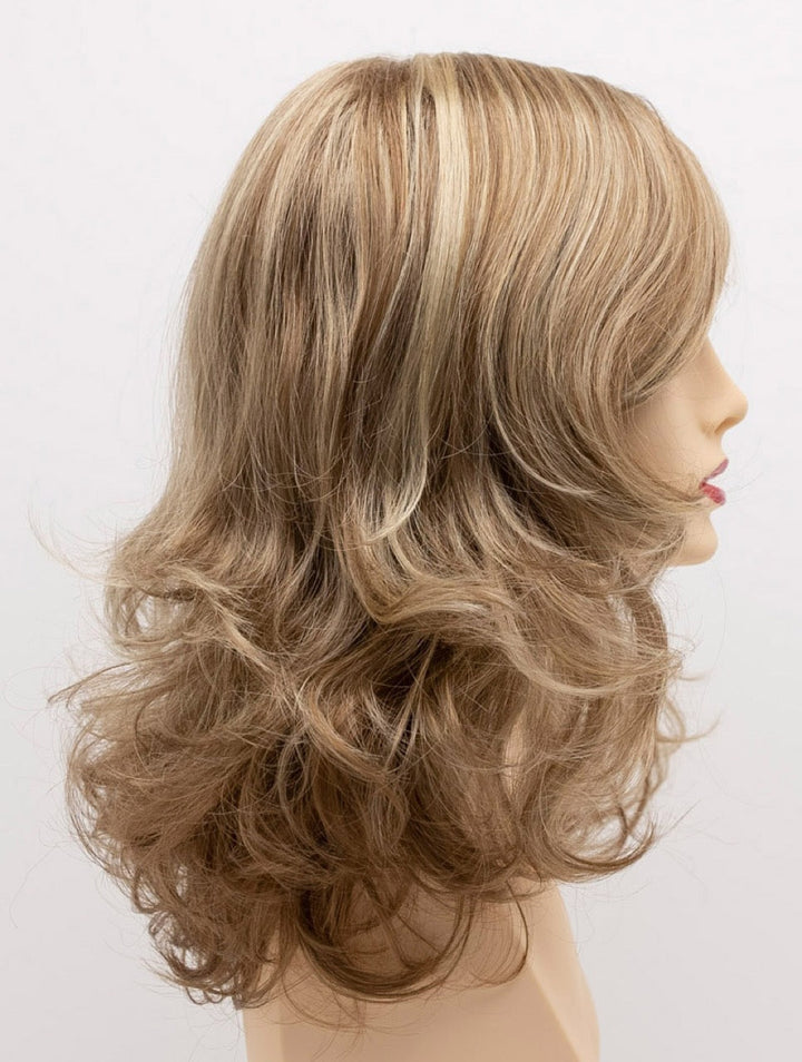 Dark Blonde | 16/23 | Neutral Dark Blonde with Highlights