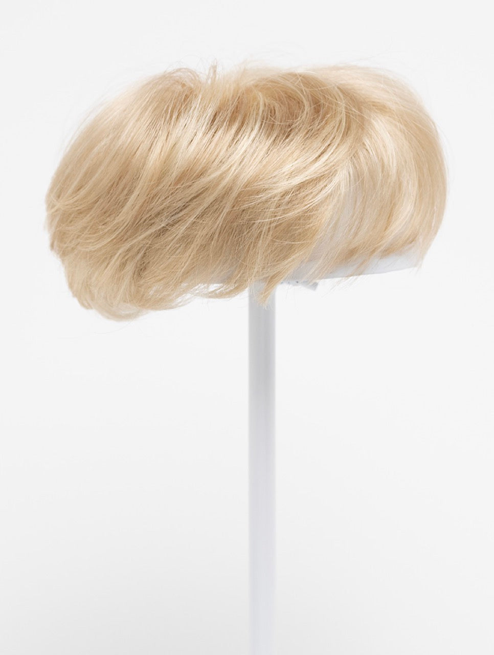 Medium Blonde | 26/23 | Sandy Blonde