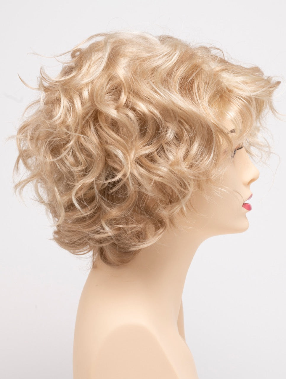 Medium Blonde | 26/23 | Sandy Blonde