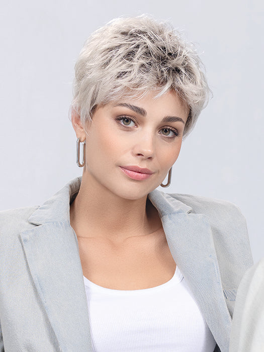 Platin Blonde Rooted 1001.23.60 | Winter White And Lightest Pale Blonde With Pearl White Blend And Shaded Roots