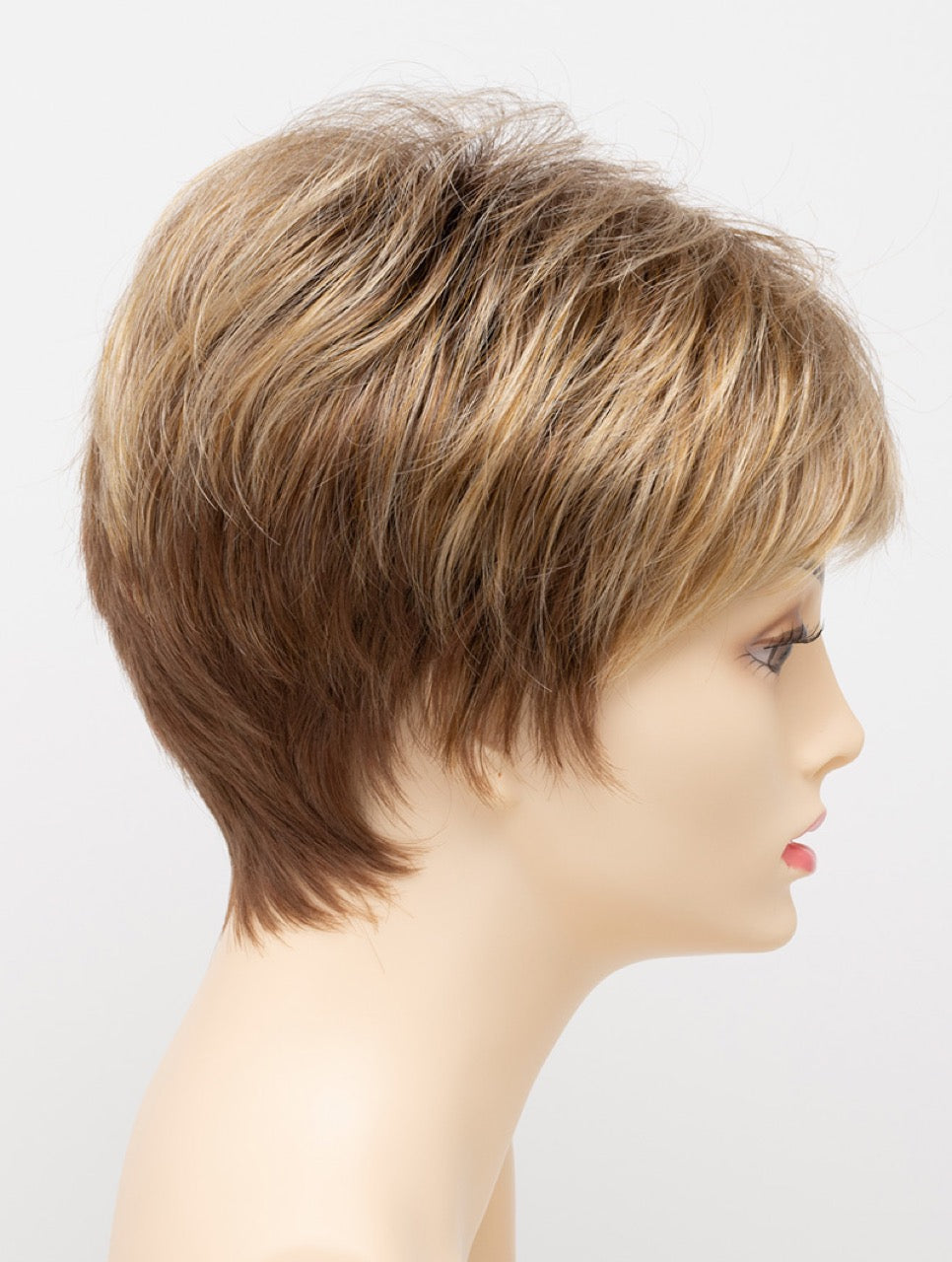 Golden Nutmeg | 27/26/23 R8 | 3-Tone blend of a Cinnamon Brown Base, Chocolate, Brown Roots, and Golden Blonde highlights