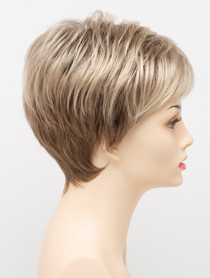 Sparkling Champagne | 26/23/14 R8 | Rooted Neutral Light Blonde