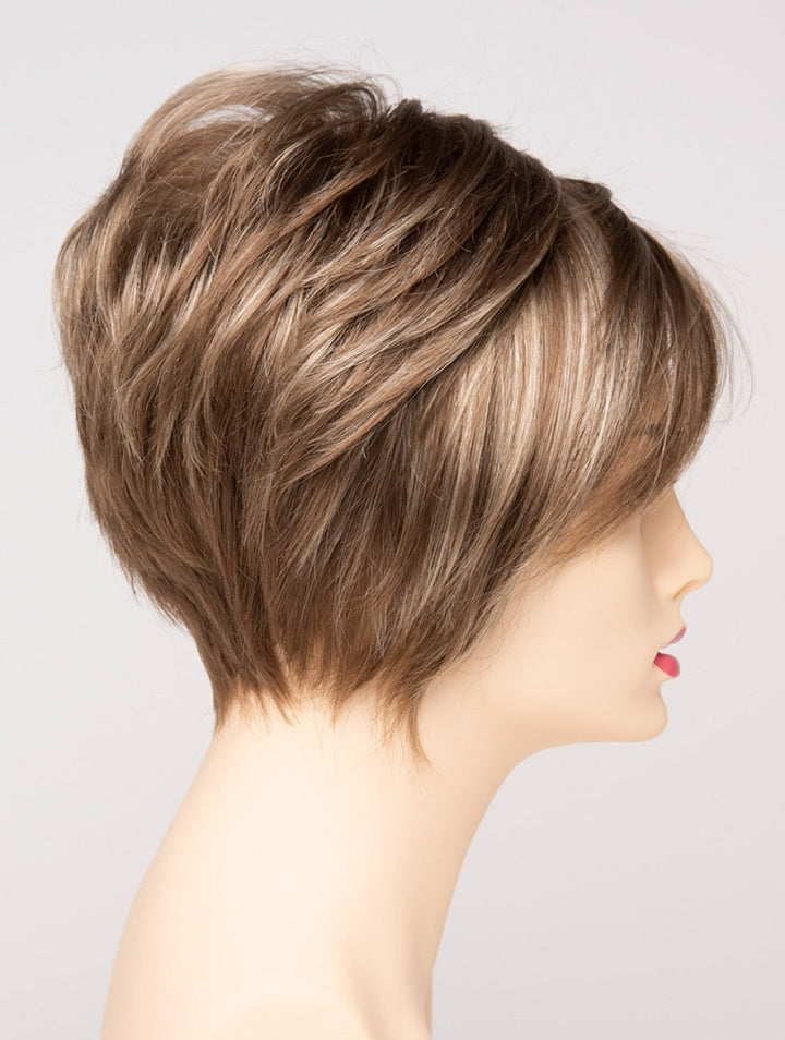 Almond Breeze | 18/22 | Cool dark Blonde with Highlights