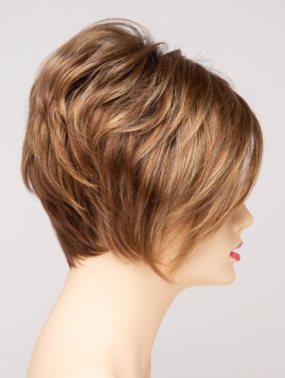 Golden Nutmeg | 27/26/23 R8 | 3-Tone blend of a Cinnamon Brown Base, Chocolate, Brown Roots, and Golden Blonde highlights