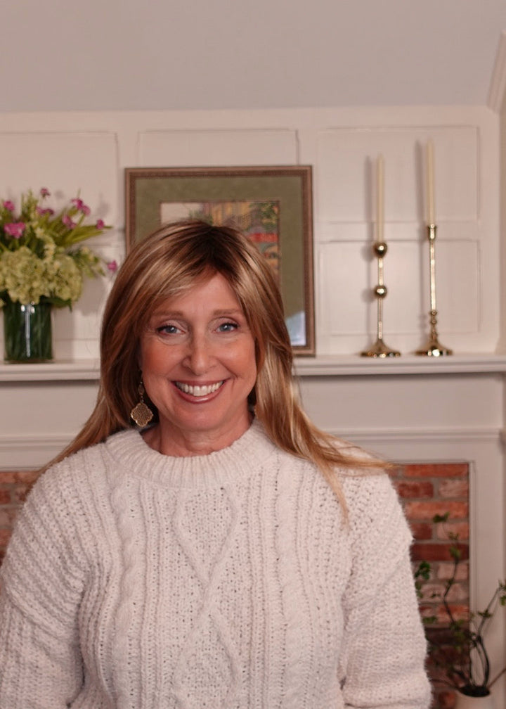 Frannie wearing Bennett in Rooted Malibu