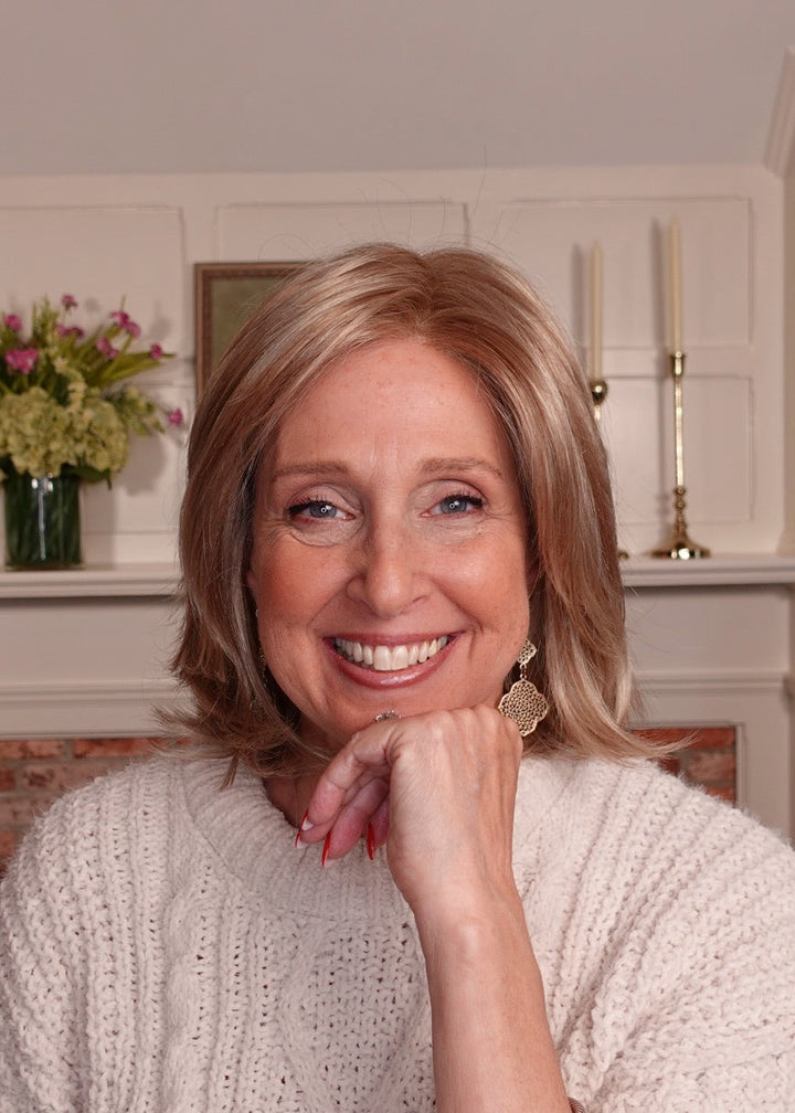 Frannie wearing Dylan in Iced Champagne