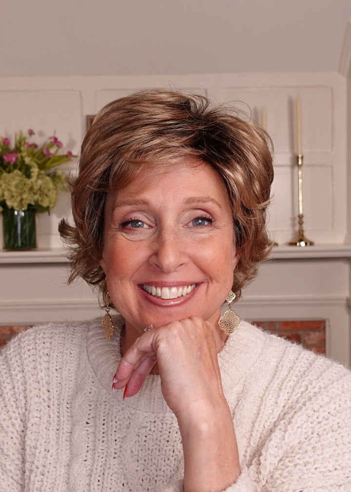 Frannie wearing Kenzie in Maui Gold