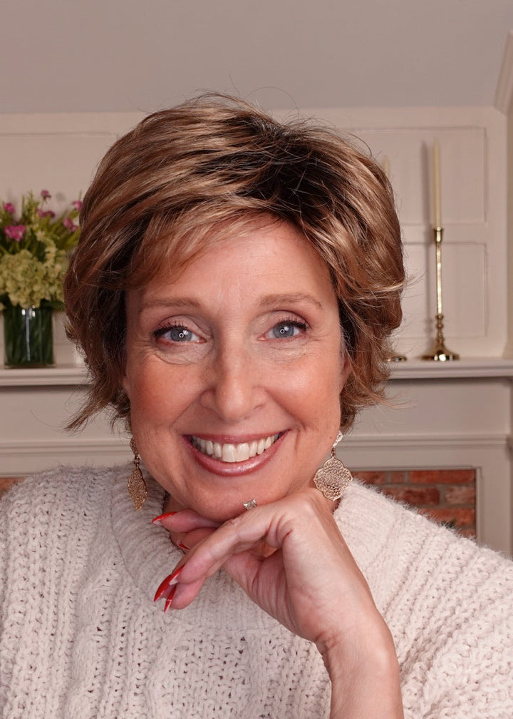 Frannie wearing Kenzie in Maui Gold