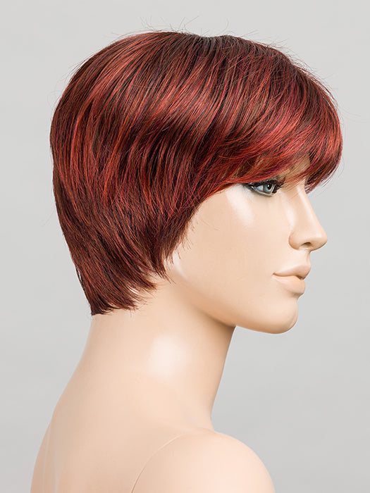 Flame Rooted 132.133.6 | Granat Red And Red Violet With Dark Brown Blend And Shaded Roots