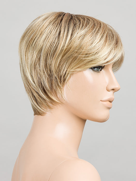 Sandy Blonde Rooted 26.25.20 | Light And Lightest Golden Blonde With Light Strawberry Blonde Blend And Shaded Roots