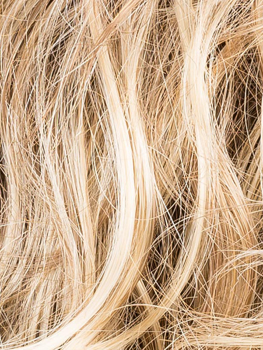 Caramel Rooted 26.22.12 | Light Golden Blonde, Light Neutral Blonde, and Lightest Brown blend with Dark Shaded Roots