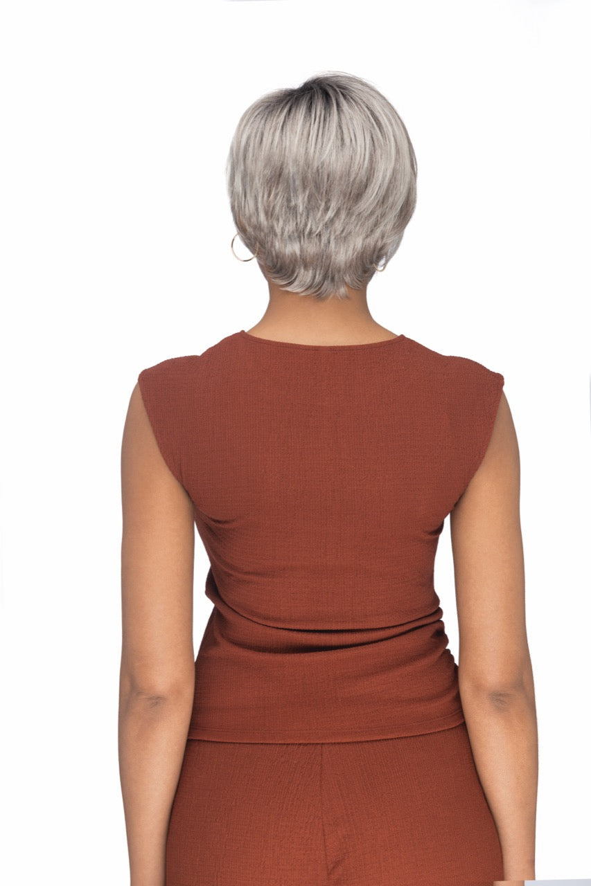 CHROMERT1B | Gray &amp; White with 25% Medium Brown Blend &amp; Off-Black Roots