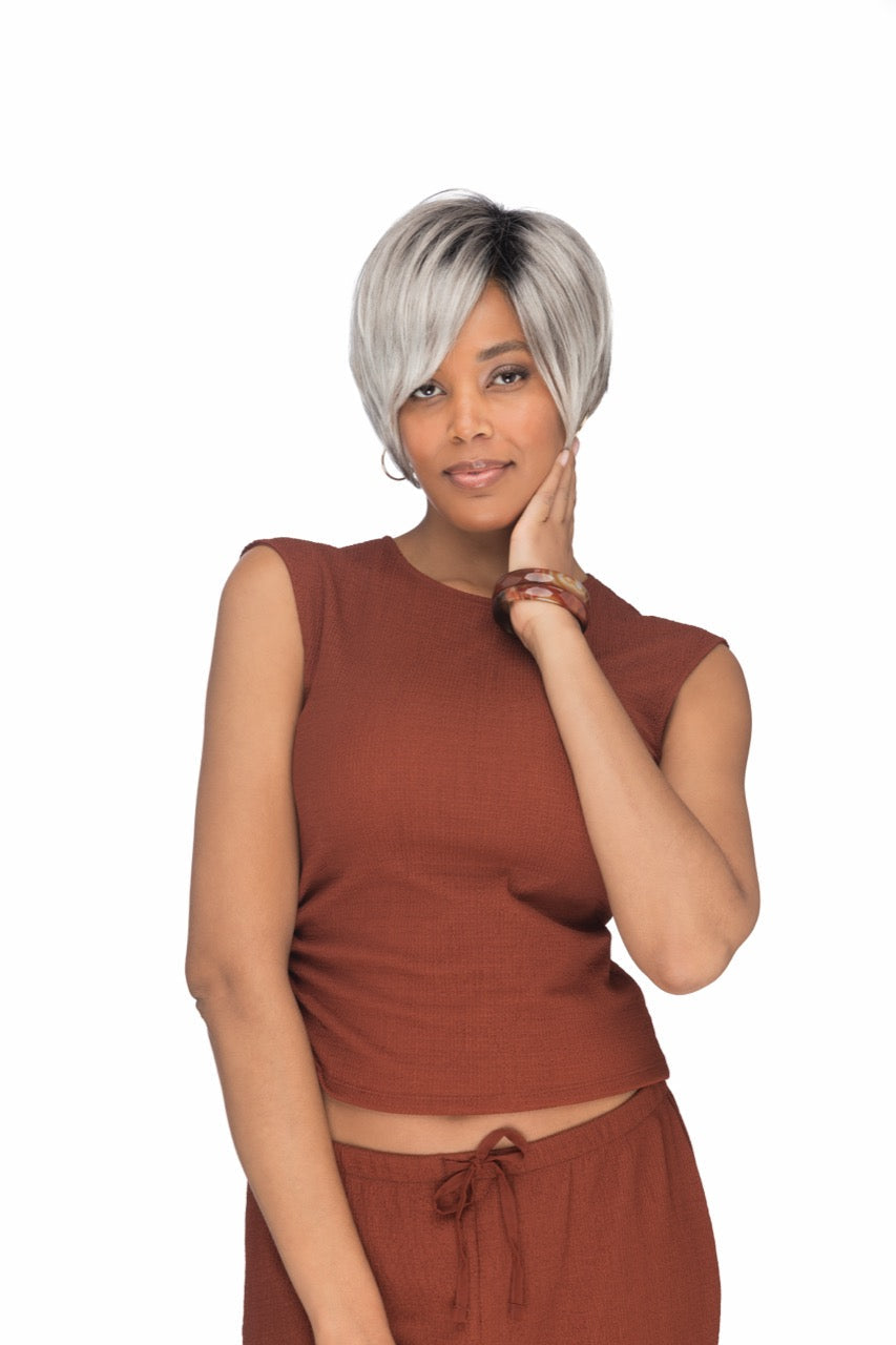 CHROMERT1B | Gray &amp; White with 25% Medium Brown Blend &amp; Off-Black Roots