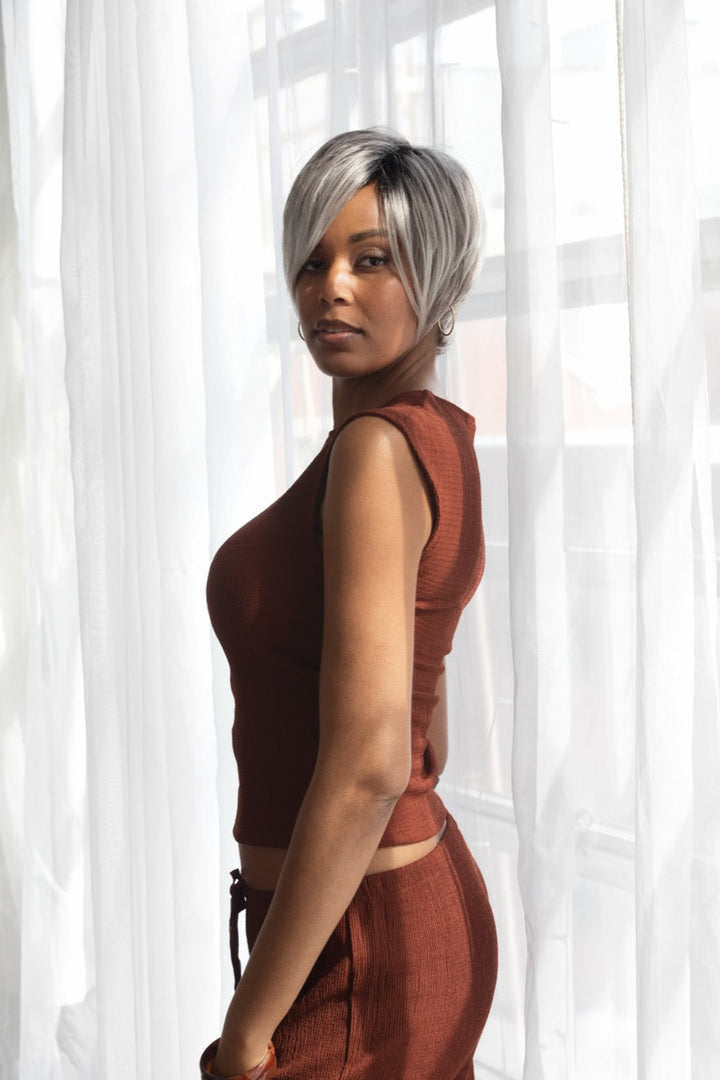 CHROMERT1B | Gray &amp; White with 25% Medium Brown Blend &amp; Off-Black Roots
