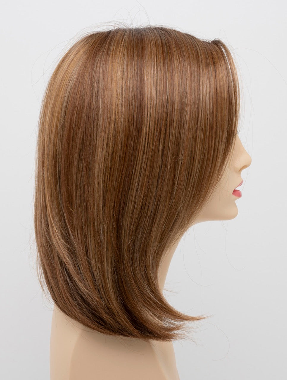 Golden Nutmeg | 27/26/23 R8 | 3-Tone blend of a Cinnamon Brown Base, Chocolate, Brown Roots, and Golden Blonde highlights